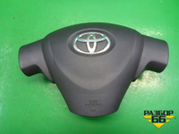 Подушка безопасности в рулевое колесо (до 2010г) (4513002260) Toyota Auris с 2006-2012г