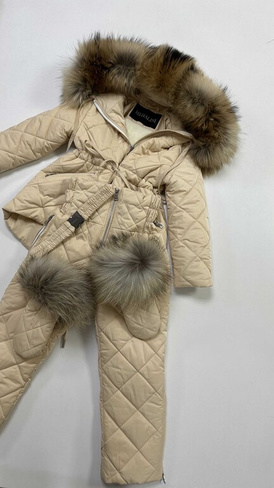 Детский зимний костюм до -30 градусов с большим натуральным мехом - рюкзак с бубонами