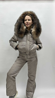 Бежевый зимний костюм до -35 градусов с большой меховой отделкой из блюфроста cristal - Варежки с мехом